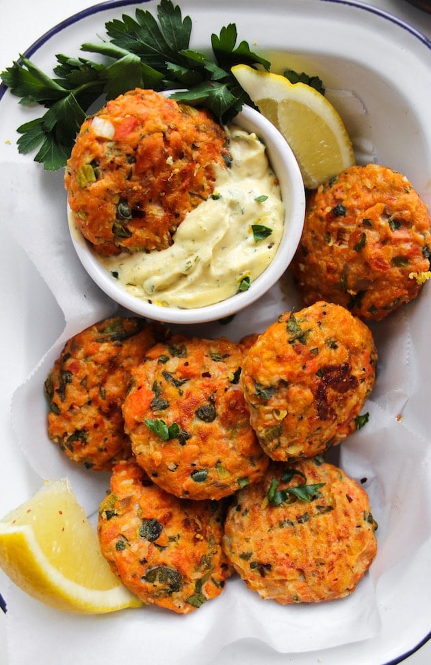 Mini Paleo Salmon Cakes &amp; Lemon Herb Aioli - A Saucy Kitchen