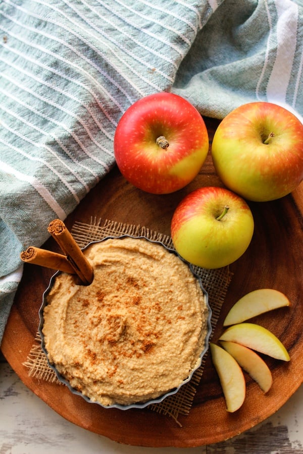 Apple Spiced Hummus | www.asaucykitchen.com