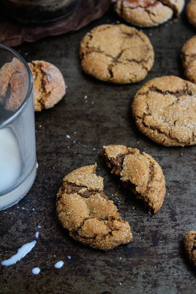 Soft and chewy cardamom spiced ginger cookies. Made in one bowl and ready in under an hour, these spiced cookies are grain, dairy, and nut free.