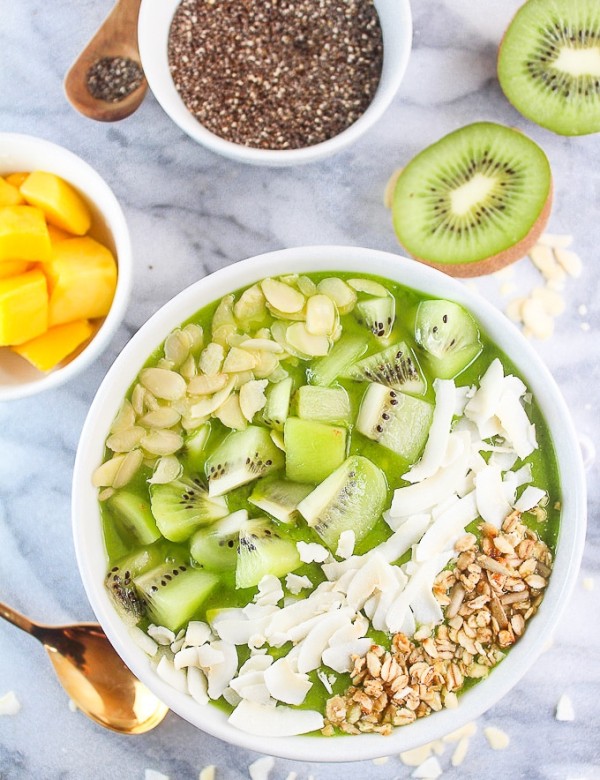 Tropical Green Smoothie Bowl