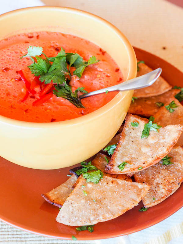 No Cook Vegan Tomato Soup | Avocado Pesto