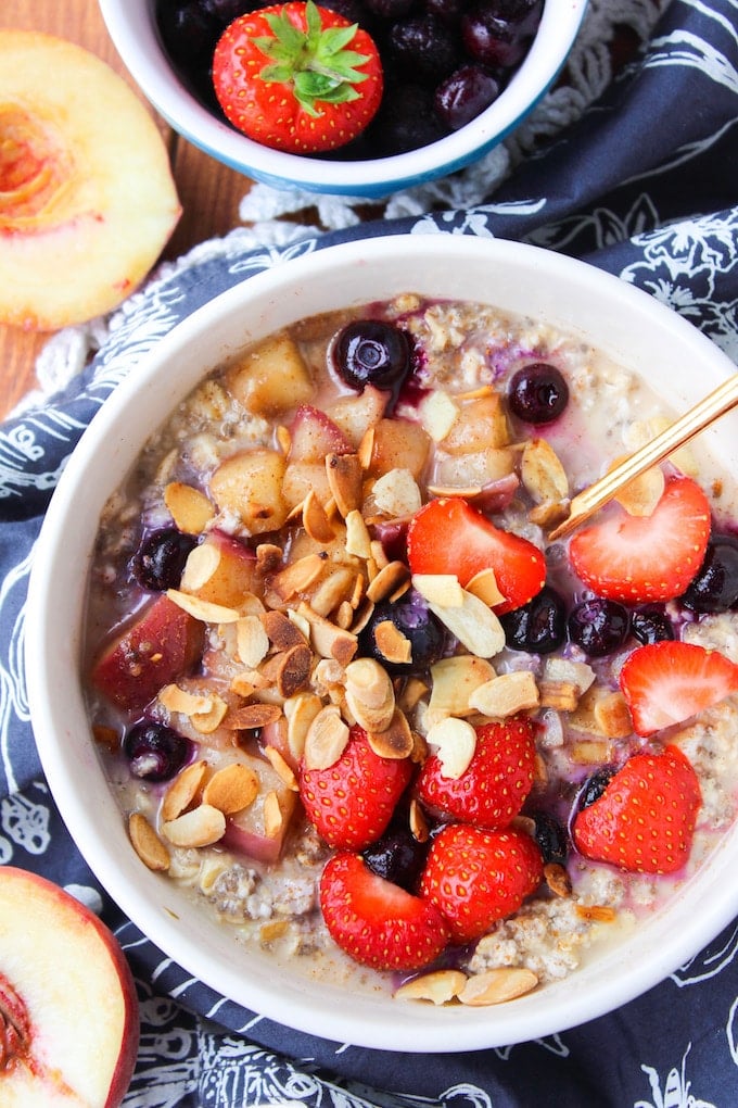 Peach & Berry Overnight Oats