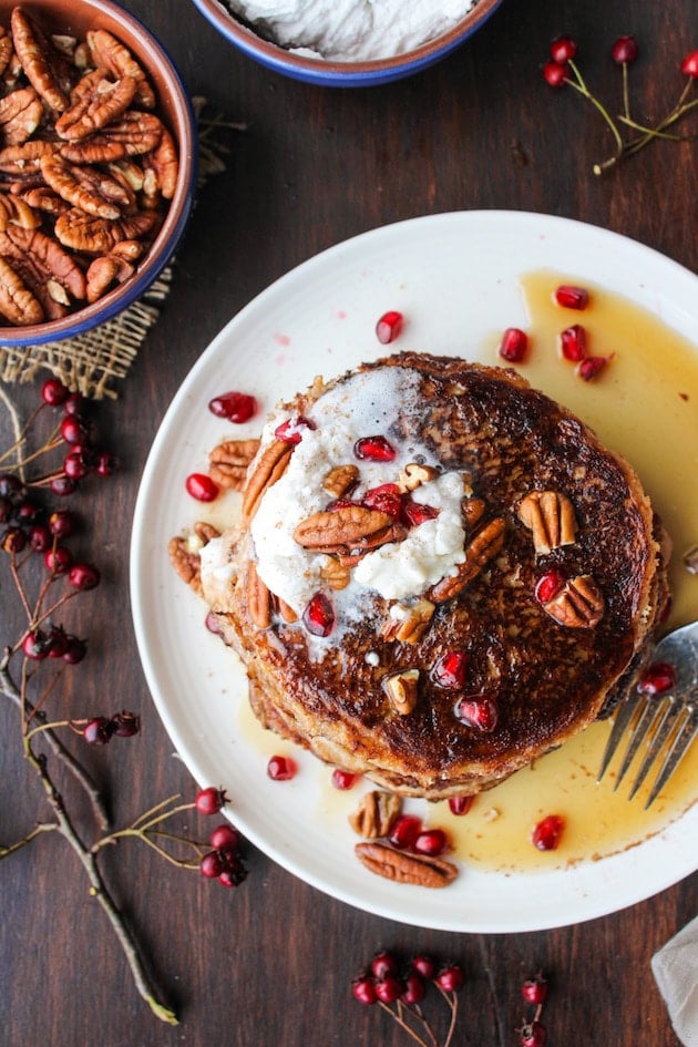 Paleo Sweet Potato Pancakes | A cinnamon & nutmeg spiced almond flour blend that’s grain, dairy, and refined sugar free 