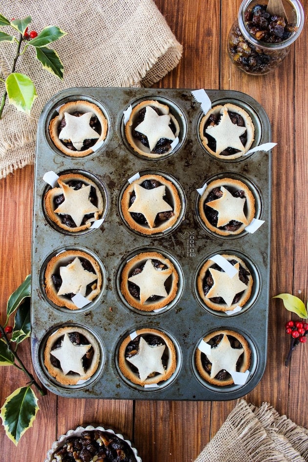 Grain Free & Vegan Mince Pies with coconut flour, gingerbread spiced crust