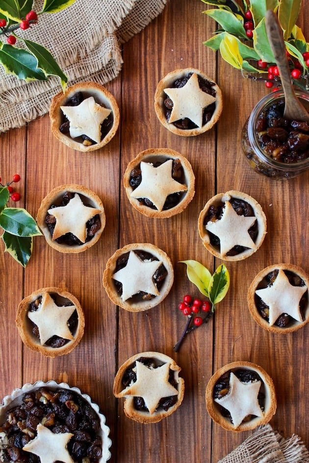 Grain Free & Vegan Mince Pies with coconut flour, gingerbread spiced crust