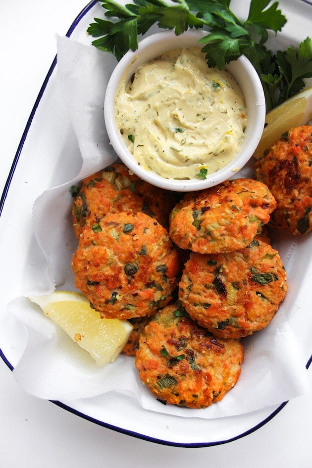 Mini Paleo Salmon Cakes & a Lemony Herb Aioli and notes on how to make this FODMAP friendly