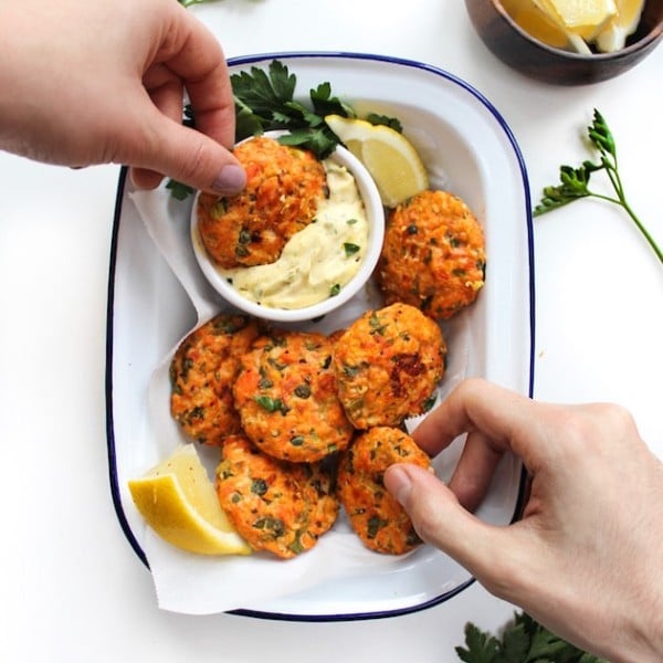 Paleo Salmon Cakes & Lemon Herb Aioli