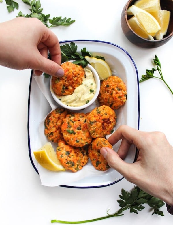 Paleo Salmon Cakes & Lemon Herb Aioli