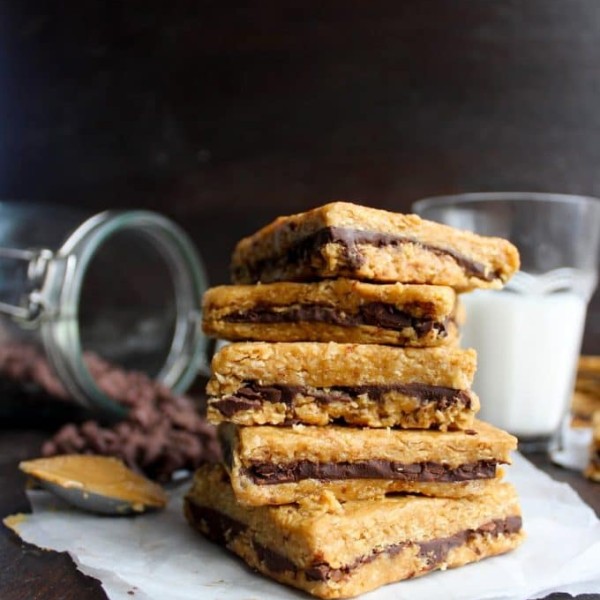 Peanut Butter Chocolate Oat Bars