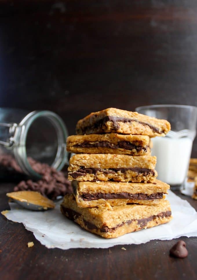 Peanut Butter Chocolate Oat Bars | 4 ingredient + no bake | Gluten Free + Vegan Option