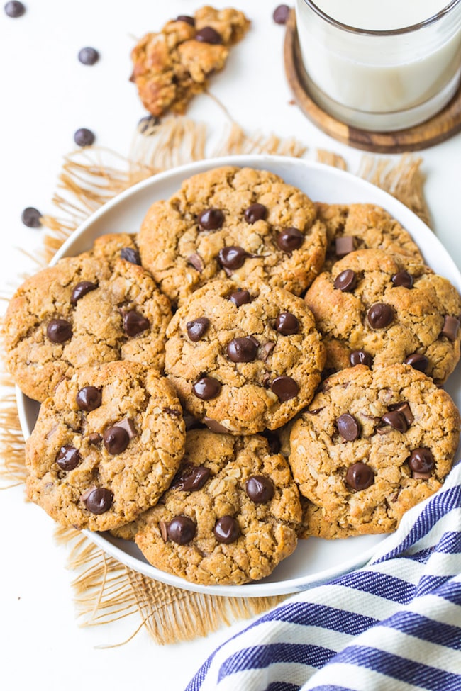 Flourless Peanut Butter Oatmeal Cookies on a plate