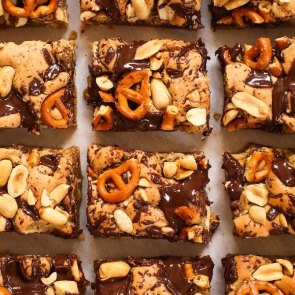 Peanut Butter Pretzel Cookie Bars