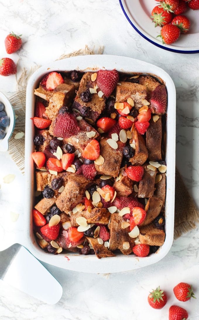 Berry and banana filled Aquafaba French Toast Casserole - an egg & dairy free twist that everyone will love! Prep this over night for an impressive but easy breakfast/brunch! Gluten Free + Vegan 