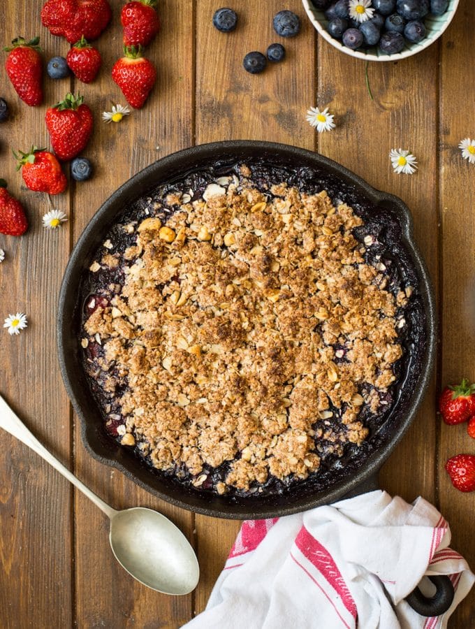 Peanut Butter Berry Crumble