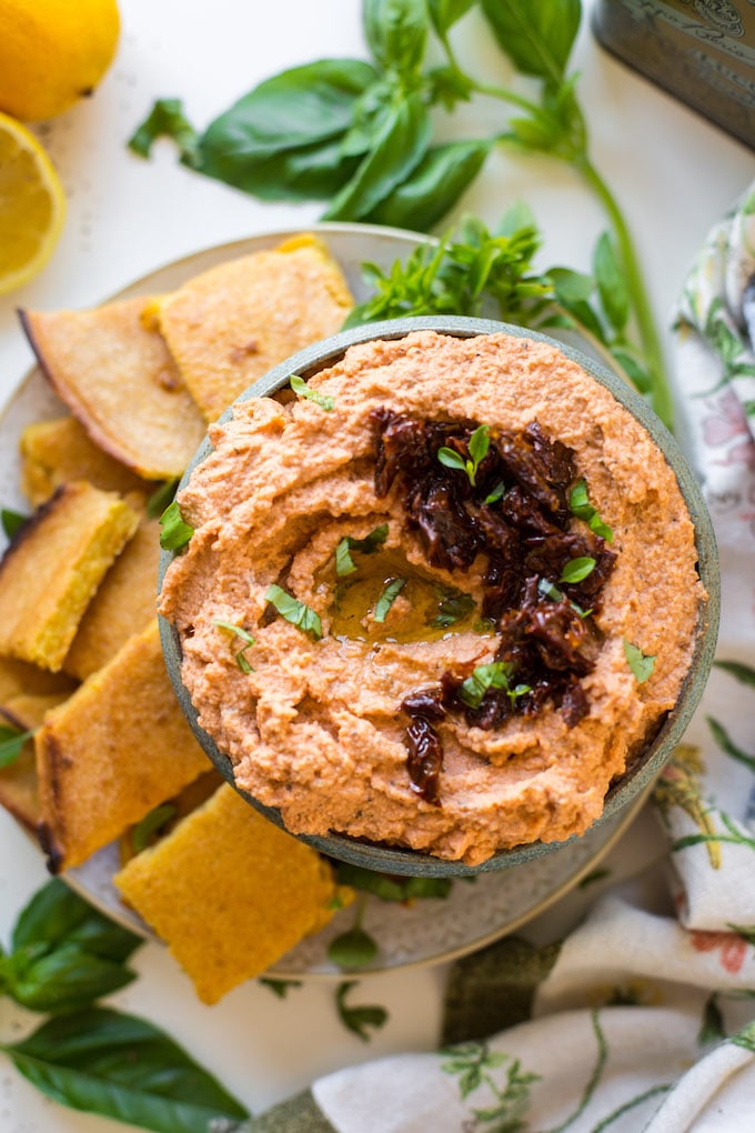 Low carb Cauliflower Pizza Dip - roasted cauliflower blended together with a few herbs & spices | Grain Free + Gluten Free + Dairy Free Option