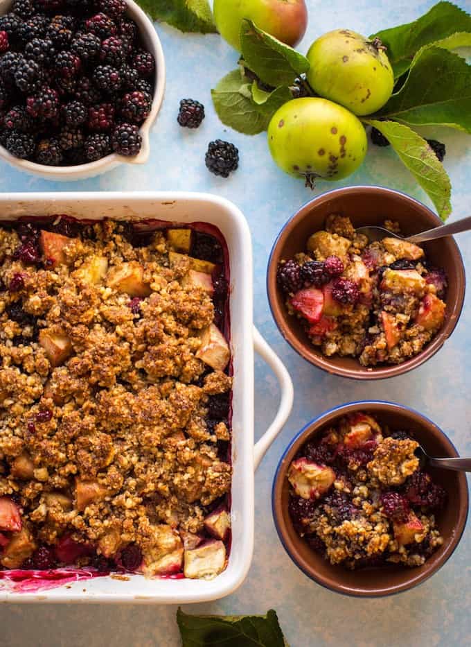 Sweet & tangy Apple & Blackberry Crumble - made with less than 10 ingredients and cooked in one dish! Paleo + Vegan