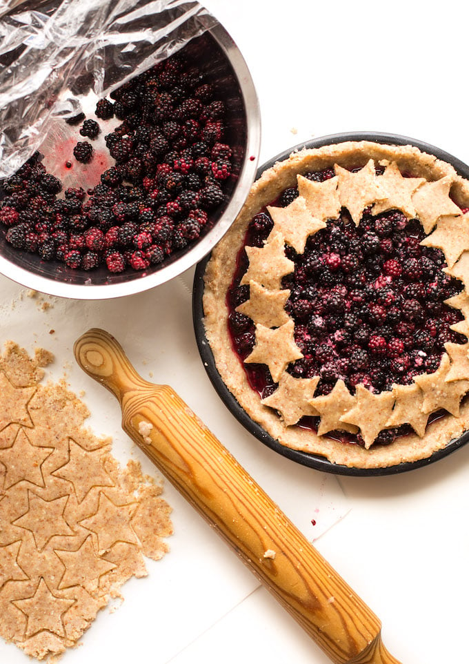 Grain Free Blackberry Pie made with an easy almond flour crust and filled with a lightly sweetened berry filling | Gluten Free + 10 ingredients 