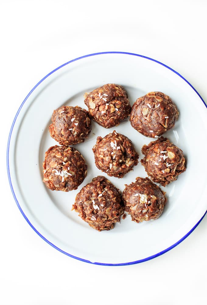 Healthy No Bake Cookies with Coconut - Naturally sweetened and easy to make with only 8 ingredients! | Gluten Free + Vegan 