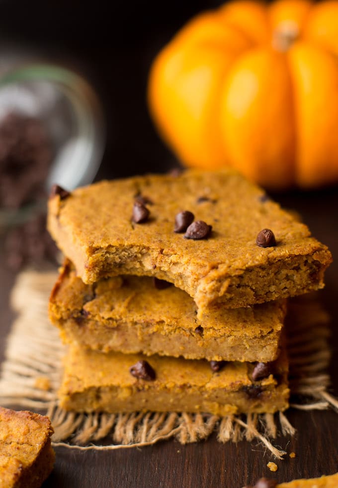 Soft & chewy Chickpea Pumpkin Blondies - Only one bowl + eight ingredients needed to make these easy, fall snacks! | Gluten Free + Vegan