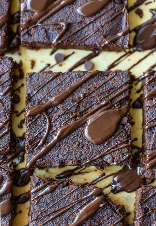 flourless pumpkin brownies drizzle with chocolate 