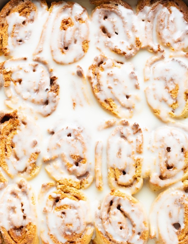 gluten free cinnamon rolls with icing