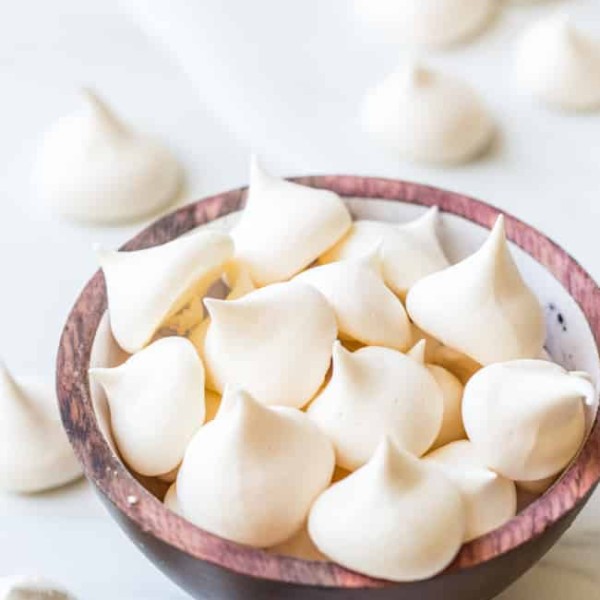 Aquafaba Vegan Meringue in a bowl