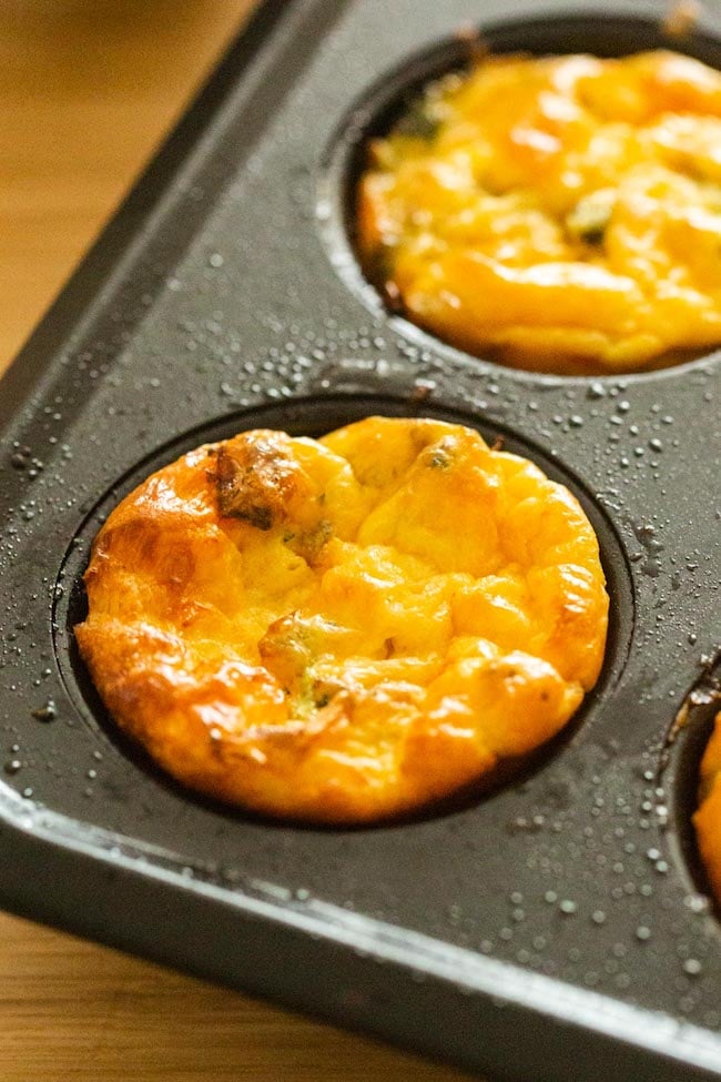 Muffin-Tin Omelets with Broccoli, Ham & Cheddar