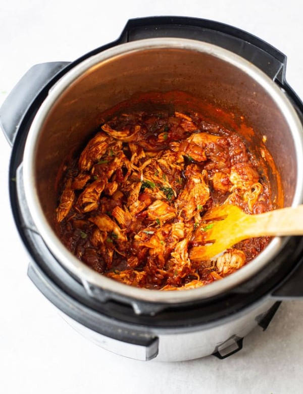 chicken tinga in the instant pot