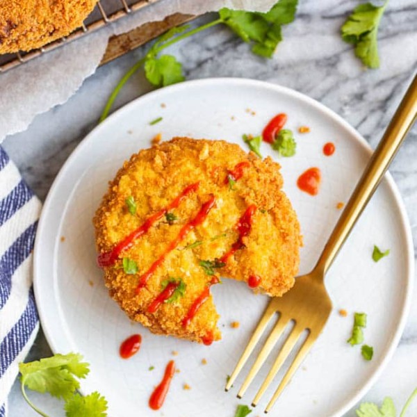 Gluten Free Salmon Cakes topped with sriracha