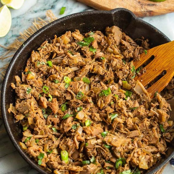 vegan-jackfruit-carnitas in a cast iron skillet