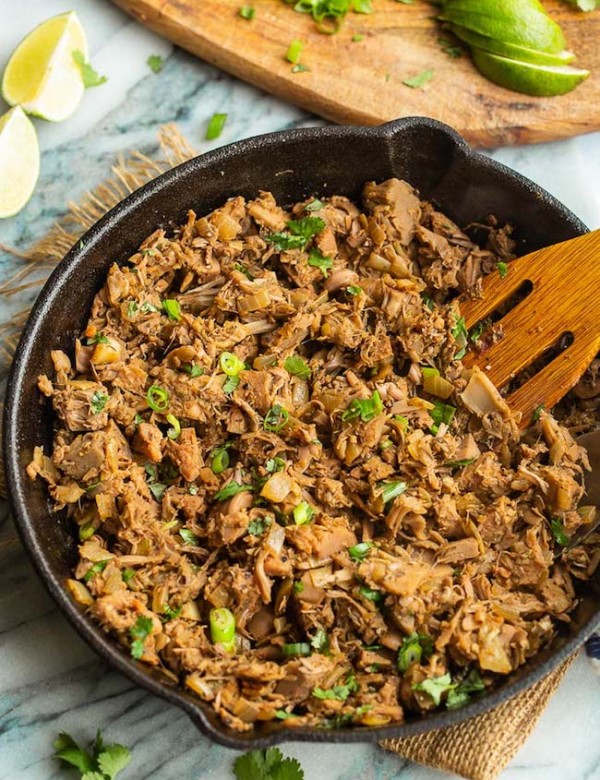 vegan-jackfruit-carnitas in a cast iron skillet