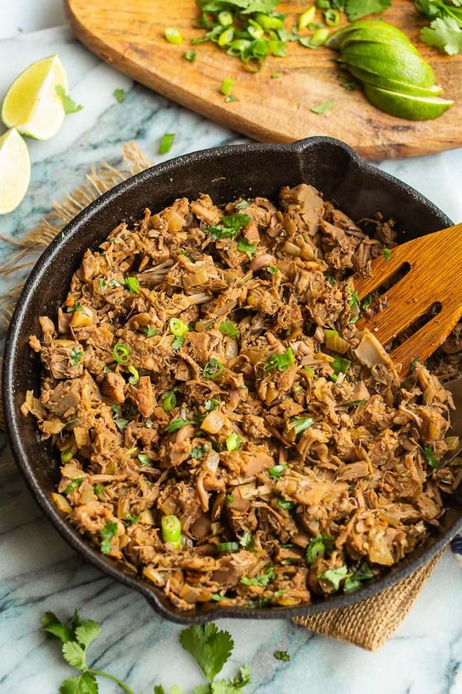 vegan-jackfruit-carnitas in a cast iron skillet