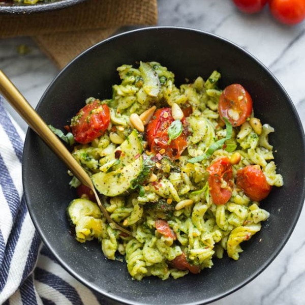 a-bowl-of-Baked-Vegan-Pesto-Pasta-with-a-fork