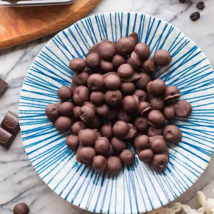 Chocolate Covered Blueberries (Fresh or Dried)-image