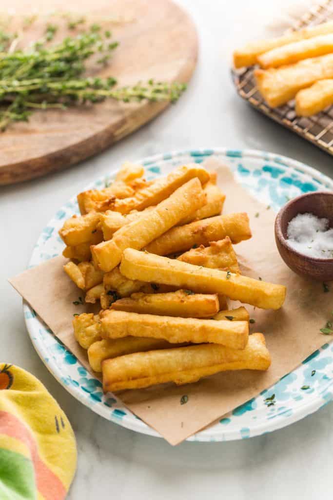 panisses on a plate with salt