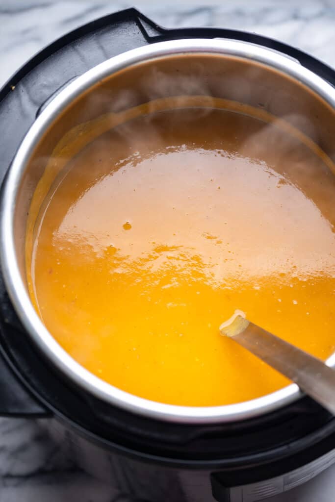 an instant pot full of pureed butternut squash soup