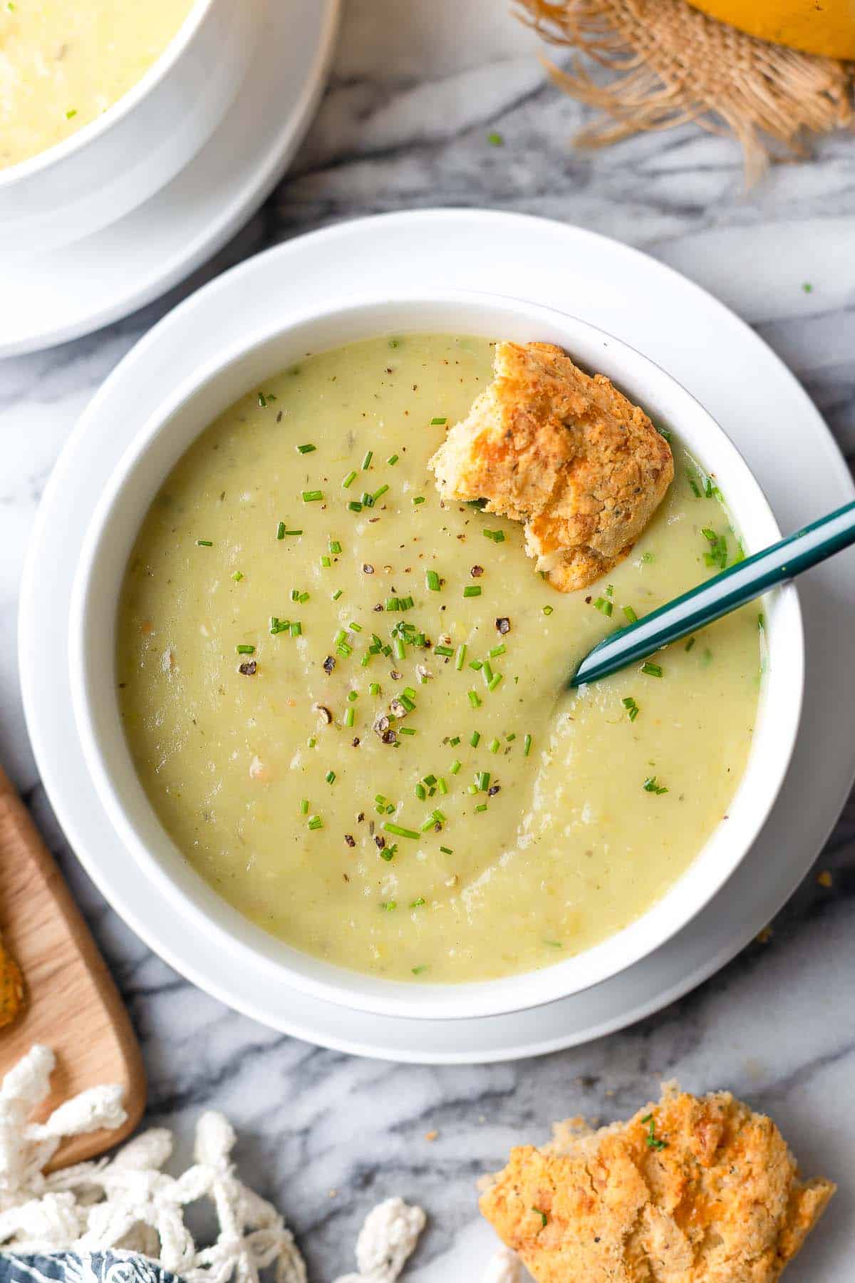 https://www.asaucykitchen.com/wp-content/uploads/2022/12/potato-leek-soup_.jpg