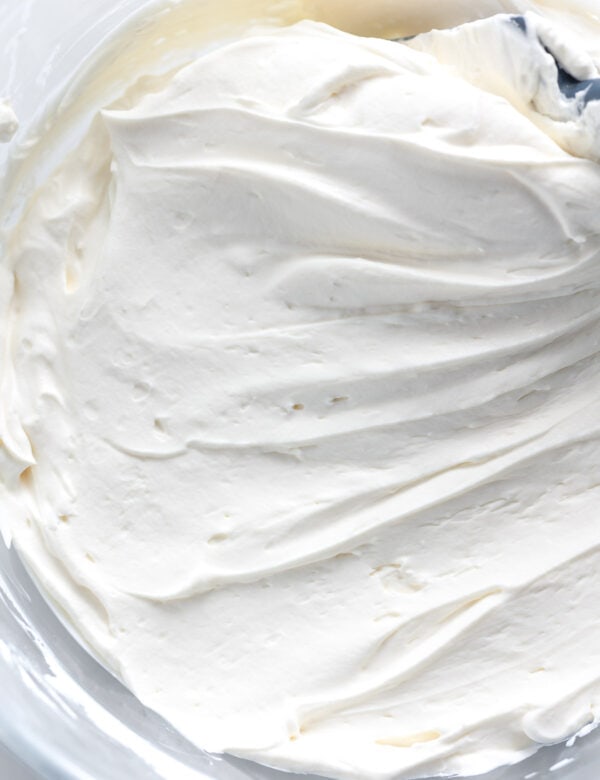 whipped mascarpone frosting